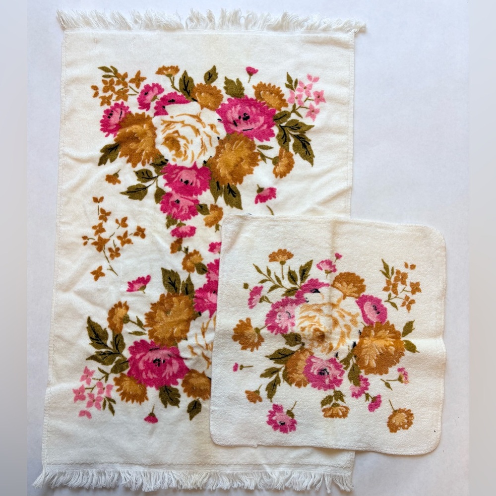 Vintage Floral Hand Towel Washcloth Set